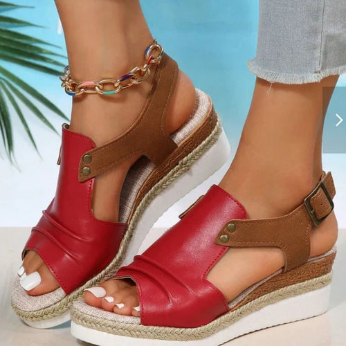 Dame wedge-sandaler med moderne åbne remme og komfortabel platformsål Stilla