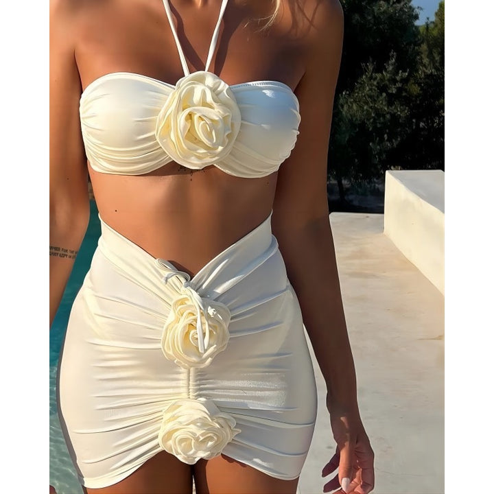 Dame Bikini-sæt med legende blomsterdesign og figursyende snit Stilla