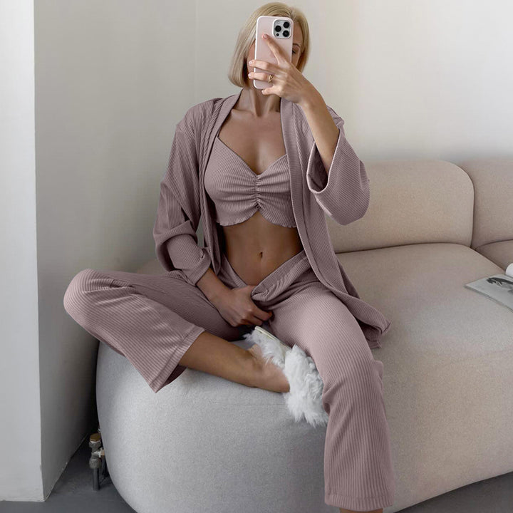 Dame Lounge-sæt med ærmeløs bluse og taljerbar kimono Stilla