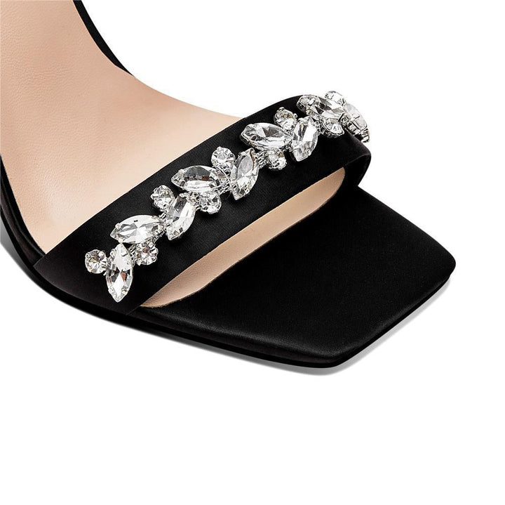 Femme elegant High Heel Sandaler med Strass accenter Stilla