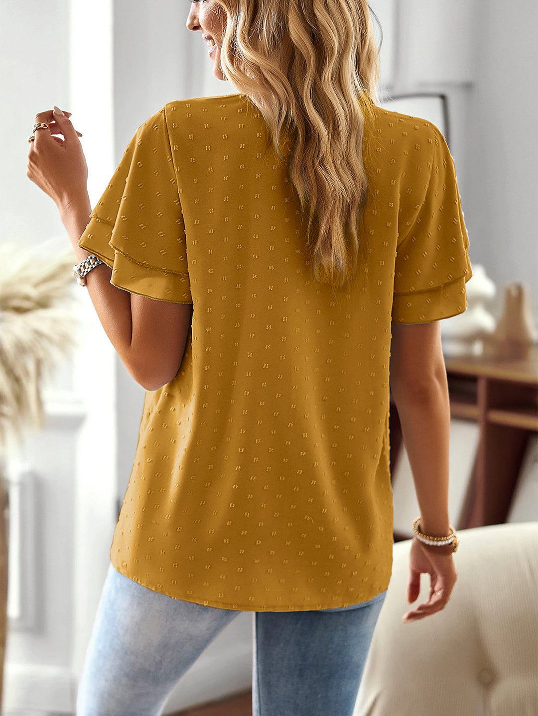 Dame elegant bluse med fin broderi og korte ærmer Stilla