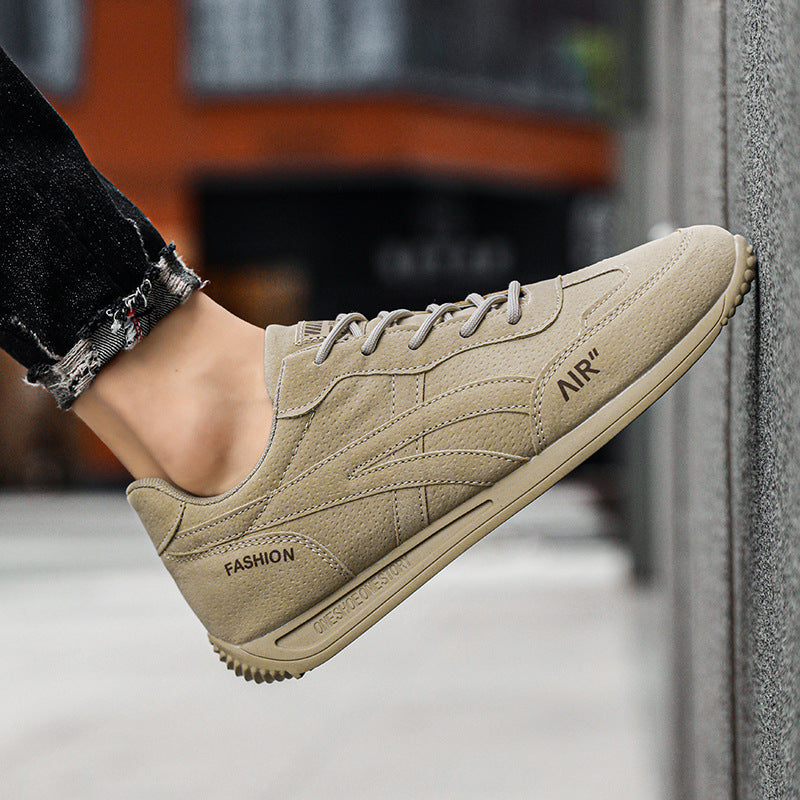 Dame Sneakers i minimalistisk design med åndbart overmateriale og skridsikker sål Stilla