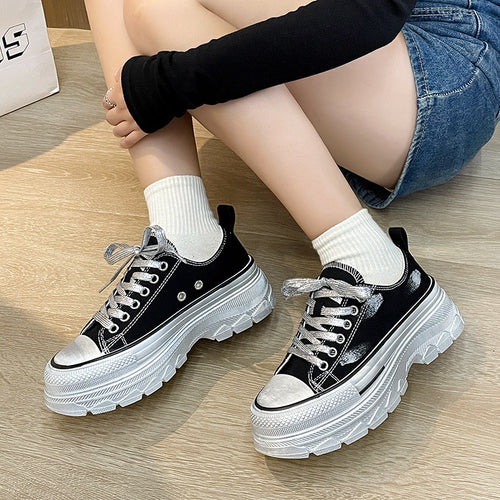 Dame Chunky Sneakers med glinsende hætte og stilfuldt såleprofil Stilla
