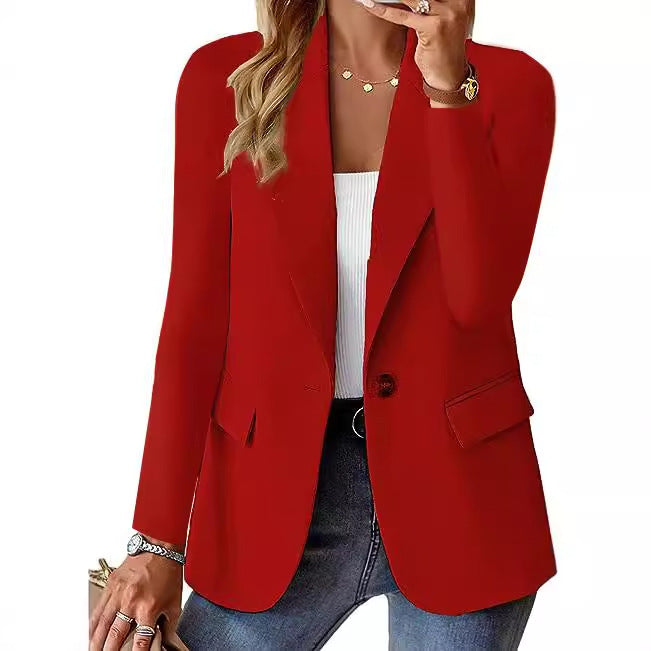 Dame modet blazer med elegante detaljer og figursyet pasform Stilla