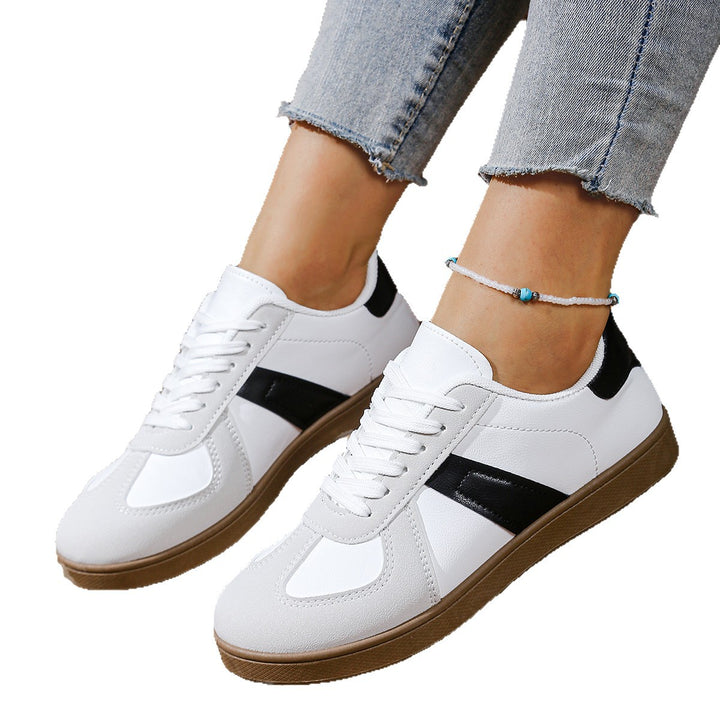 Dame mode Sneakers i sporty design med åndbar overmaterialekonstruktion Stilla