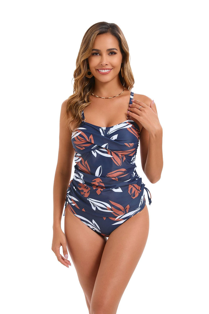 Dame tankini med raffinerede rynkeelementer og blomstret design Skovae