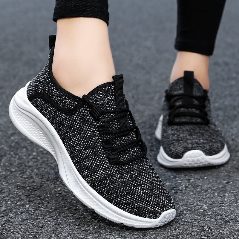 Dame Sporty Sneakers med åndbart overmateriale og fleksibelt såleprofil Stilla