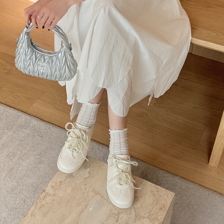 Femme Fashion Sneakers med perle-detaljer Stilla