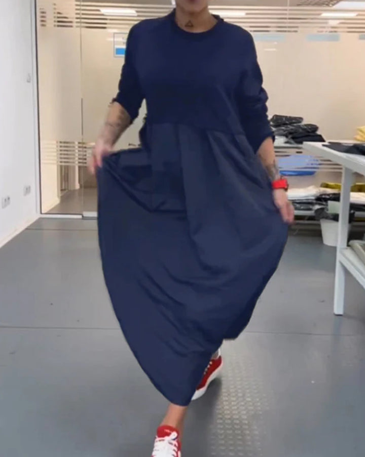 Damer nan Oversize-maxikjole med dyb pasform og sideindsatser Skovae