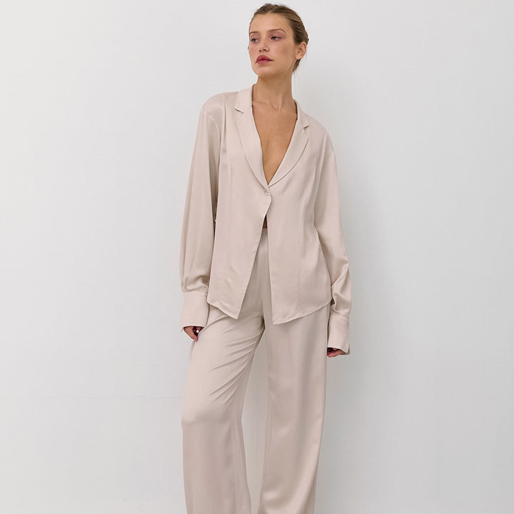 Dame raffineret satin-blazer-bukse-kombination Stilla