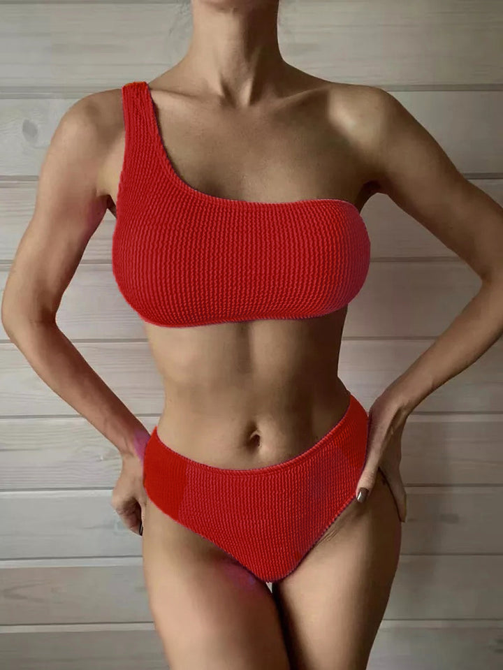 Dame Triangel-Bikini-Sæt med asymmetrisk design og struktureret stof Stilla