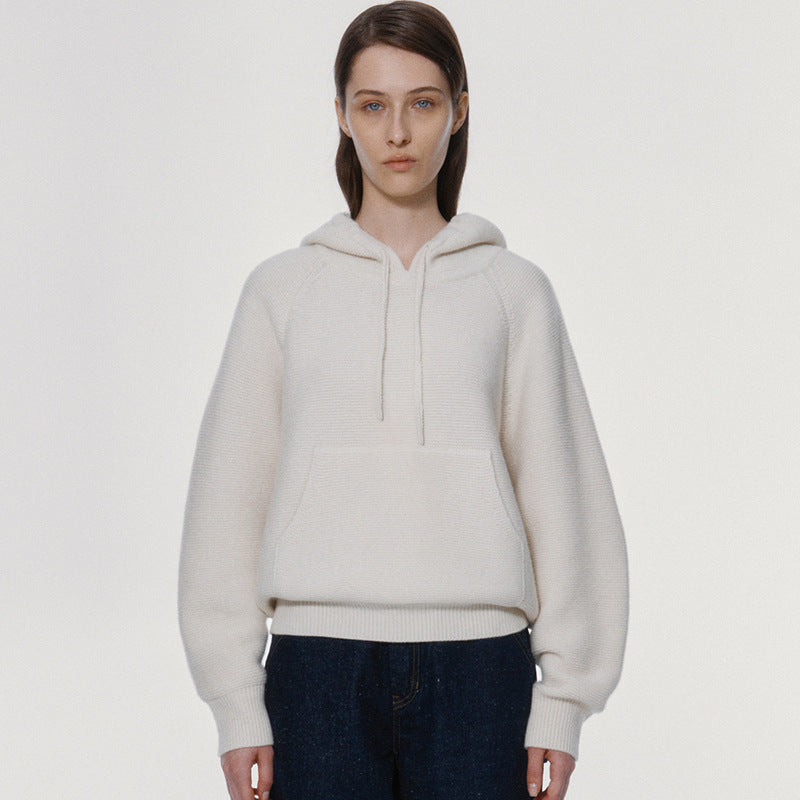 Dame Kvalitets Hoodie med kængurulomme og moderne snit Stilla