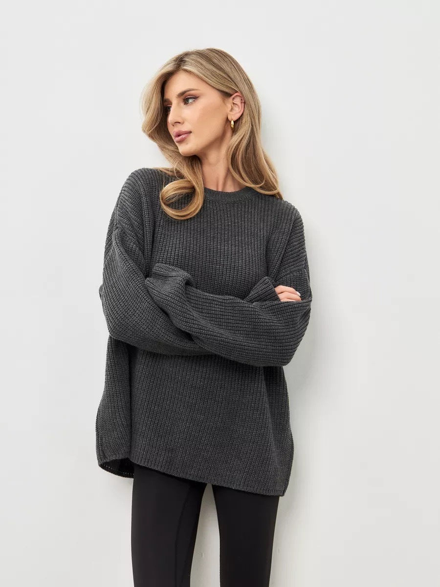 Kvinders afslappede oversized strikket sweater med åbne ærmekanter og let ribbestrikket mønster Stilla