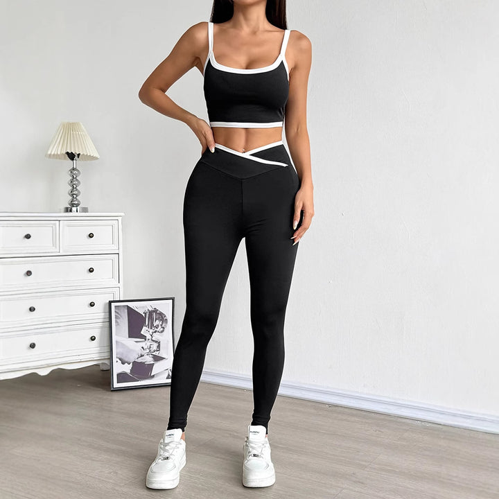 Dame Sporty sæt med tætsiddende top og højt skårne leggings Skovae