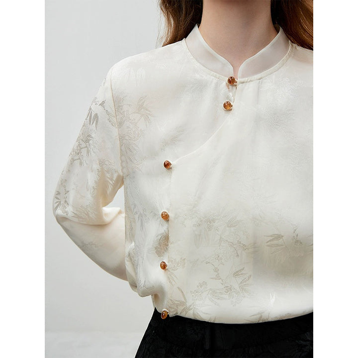 Dame elegant silketop med eksklusivt knapdesign og feminin pasform Stilla