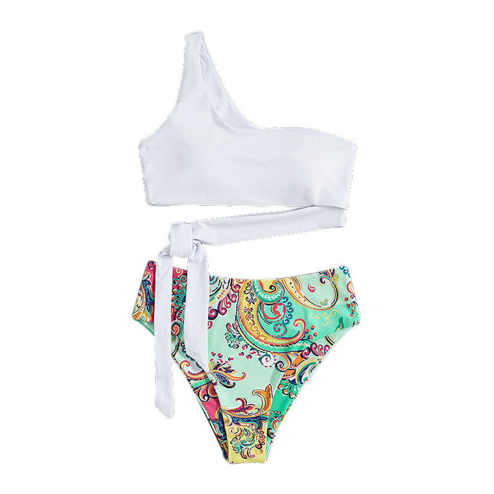 Dame triangel-bikini med asymmetrisk top og elegant indpakningsbånd Skovae