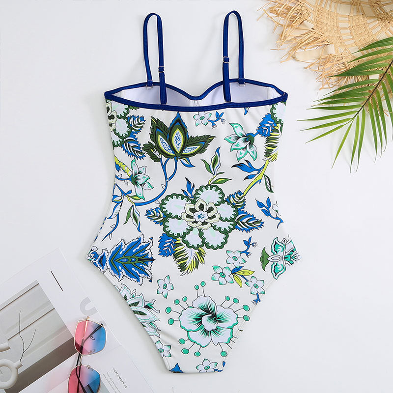 Dame one-piece badedragt med elegant indpakningsskørt Skovae