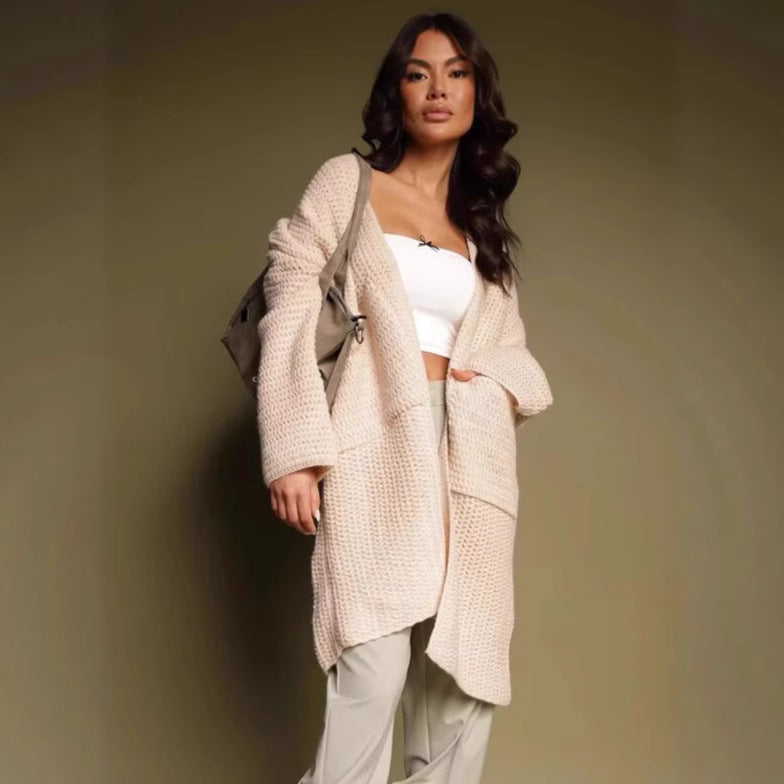 Kvinders oversized cardigan med dyb V-hals og praktiske lommer Stilla