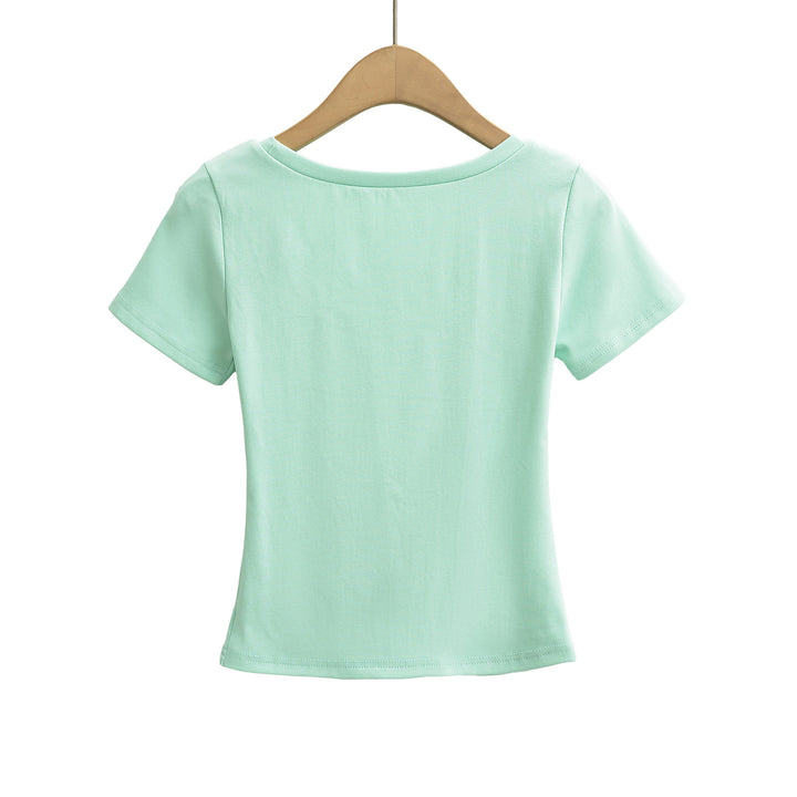 Dame tætsiddende T-shirt med rund halsudskæring og kortærmet design Stilla