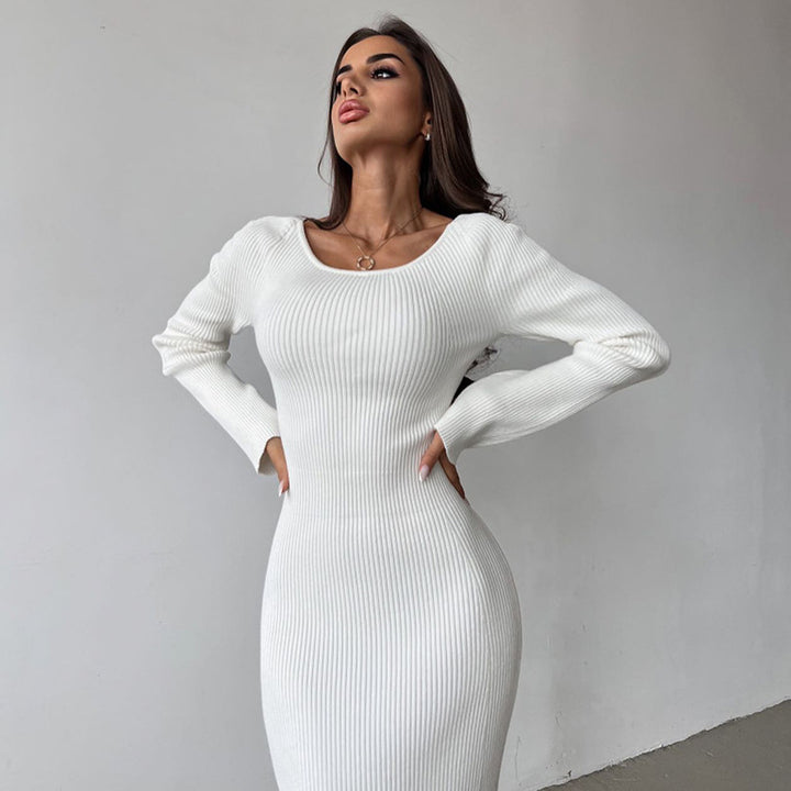Dame Cut-Out Midi-Kjole med Knoten-Detail og figursyet Snit Stilla