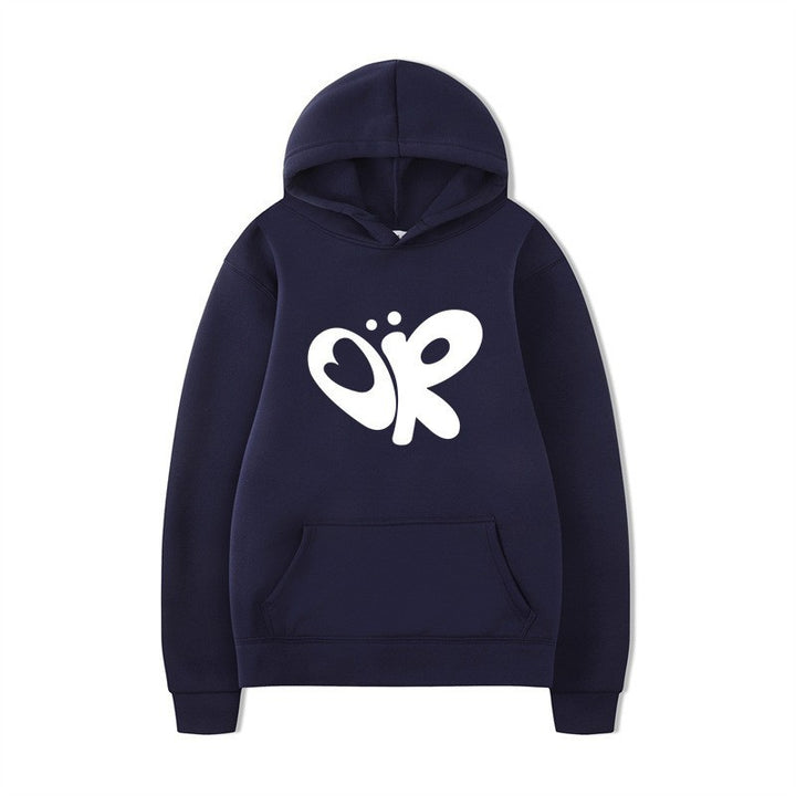 Dame hoodie med stort print og praktisk kænguru lomme Skovae