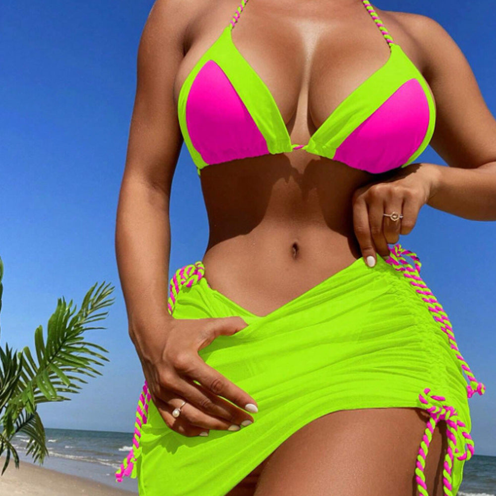 Dame triangel-bikini med legesygt indpakningsskørt Skovae