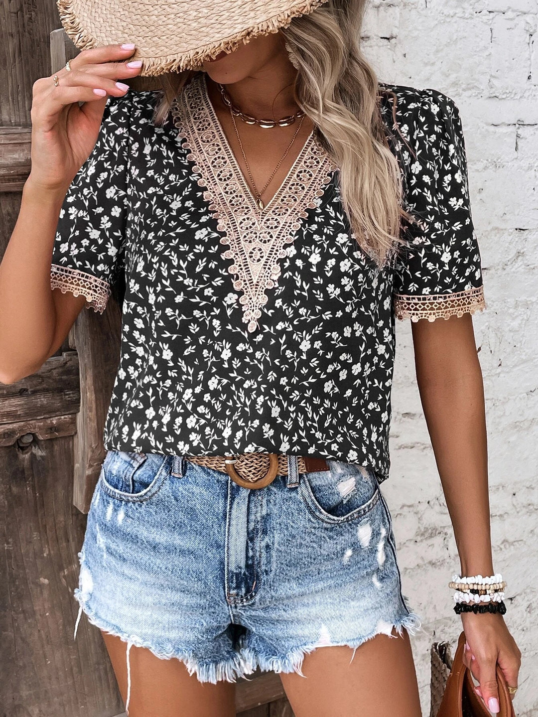 Dame blomsterbroderet bluse Stilla