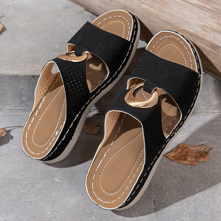 Dame Komfortable og stilfulde sandaler med fashionable detalje Stilla