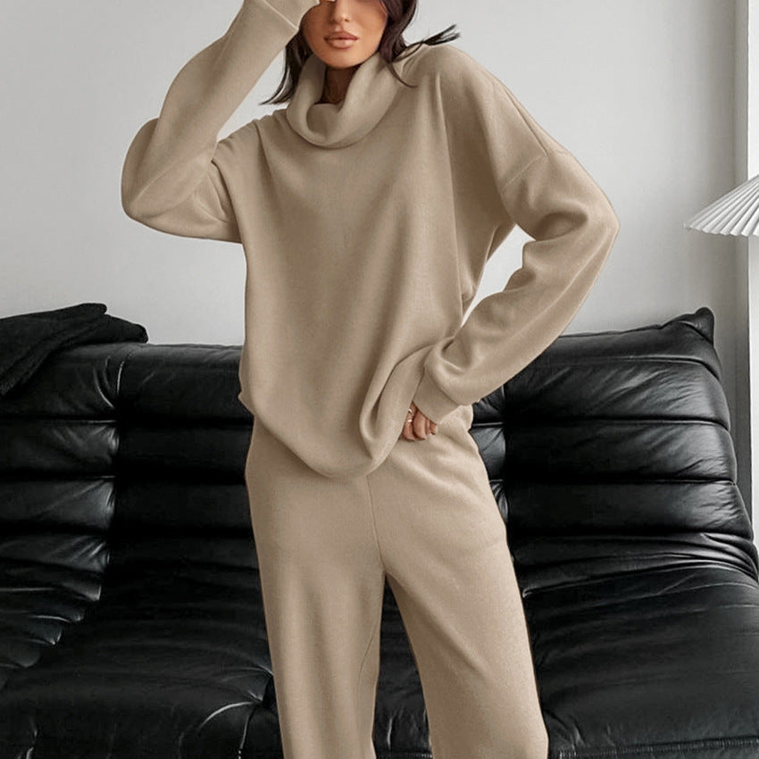 Dame afslappet sweater sæt med høj krave og bred pasform Stilla