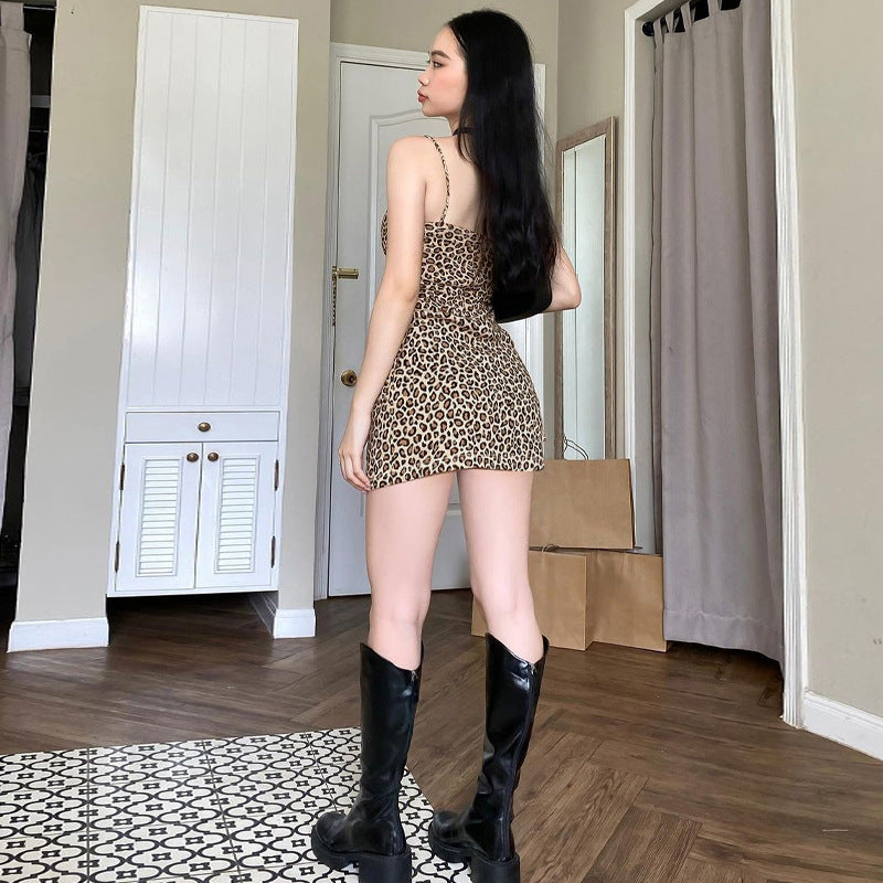 Dame Figurtilpasset Minikjole med Leopardmønster og transparente Stropper Stilla