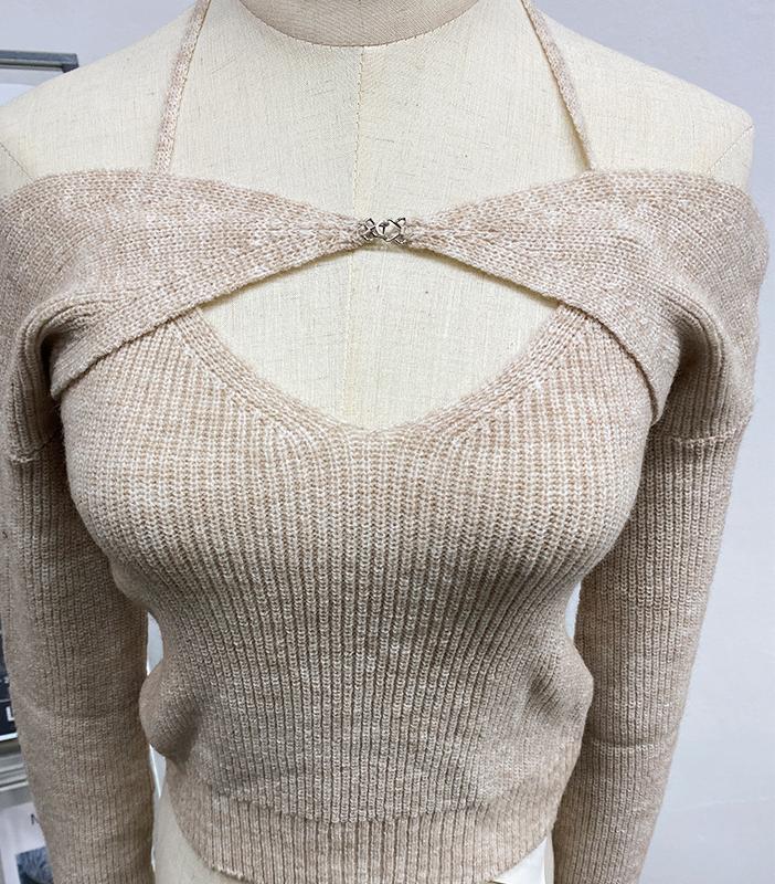 Dame Off-Shoulder Pullover i moderne strikdesign Stilla