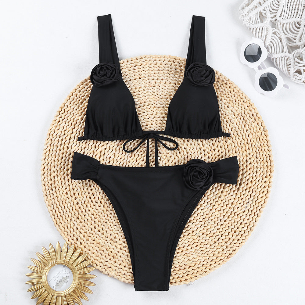 Dame bikini-sæt med florale accenter og justerbare stropper Stilla
