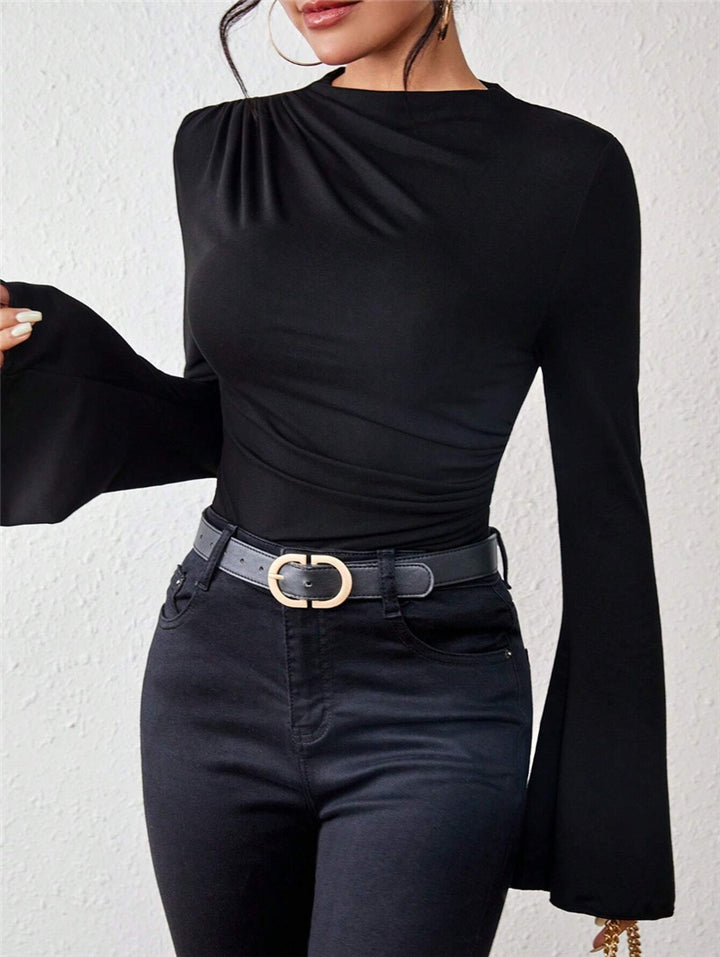 Dame figurtilpasset langærmet top med drapering detaljer Stilla