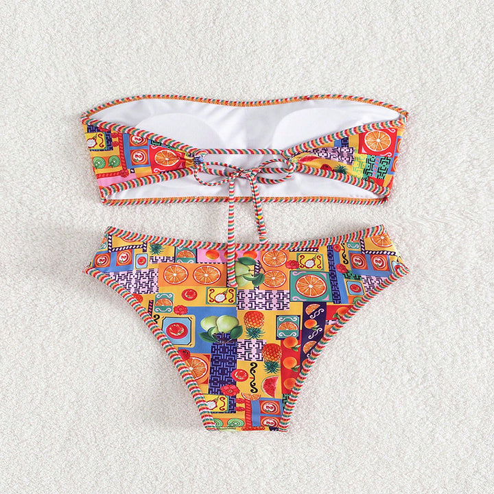 Dame bandeau bikini med frugtmønster og dekorative kontrastsyninger Skovae