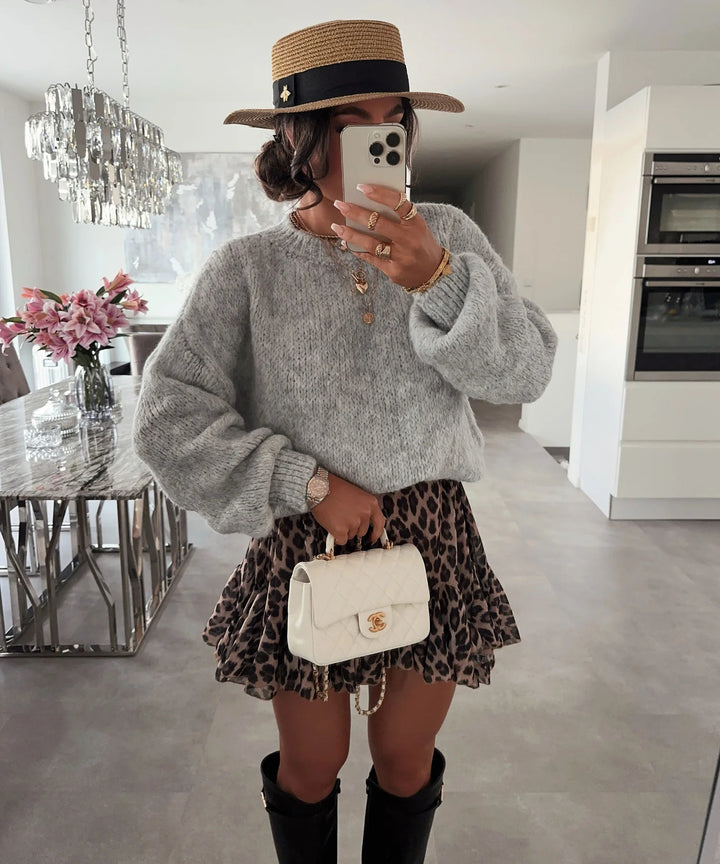 Kvinders oversized strikket sweater med voluminøse ærmer og moderne design Stilla