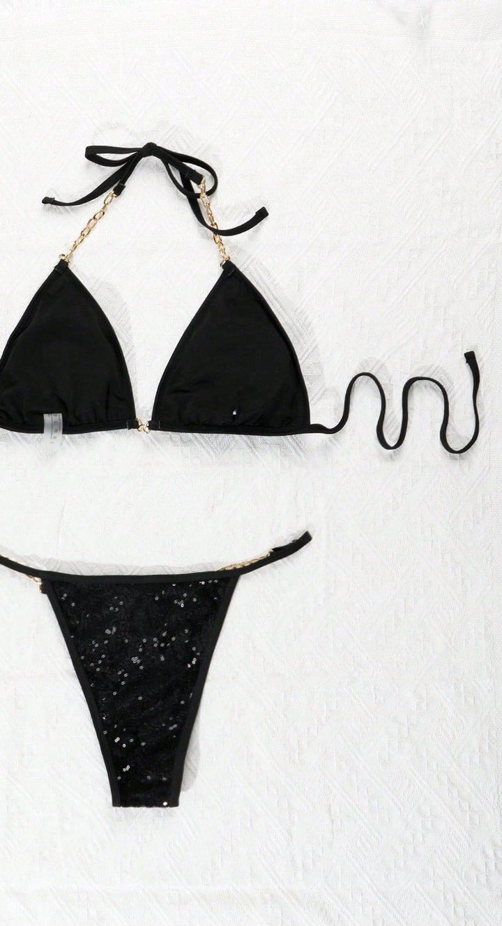 Dame Bikinisæt i glamourøst design med glitrende paletter og dekorerede stropper Stilla