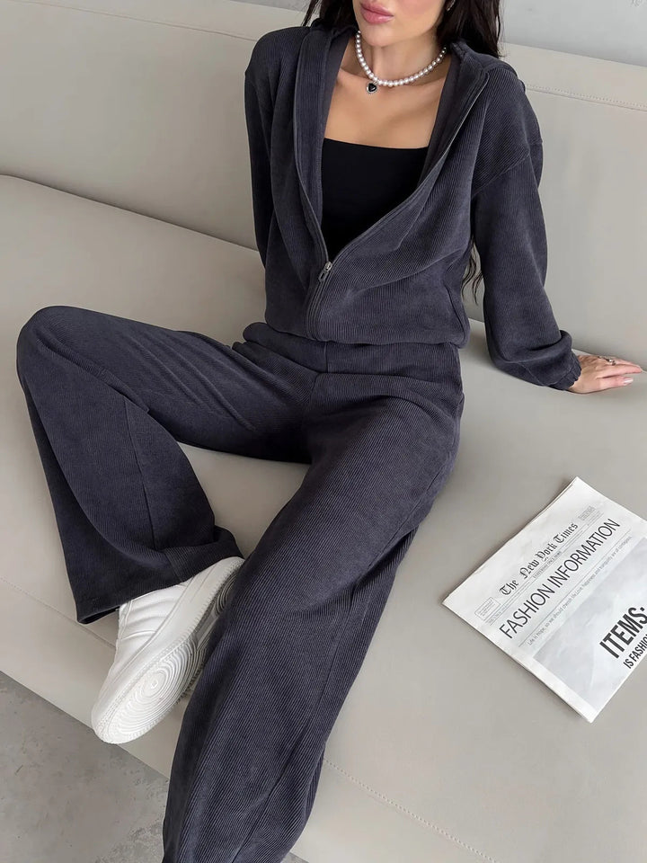 Kvindernes cropped hoodie i vaffelstrik design med elastisk talje Skovae