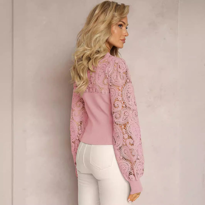 Dame fin strikpullover med transparente spidsærmer og elegant rund halsudskæring Stilla