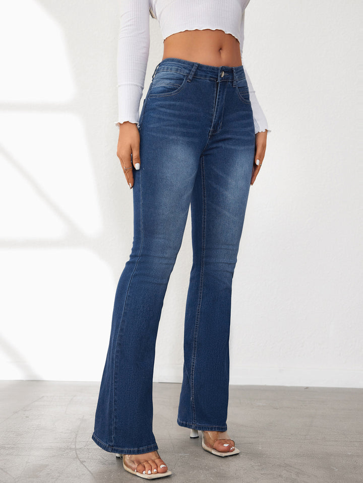 Dame Flared Jeans med høj talje og elegant denim Stilla