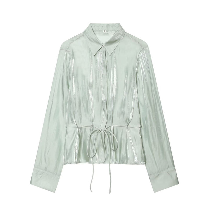 Dame skinnende bluse med justerbar talje og elegant krave Skovae