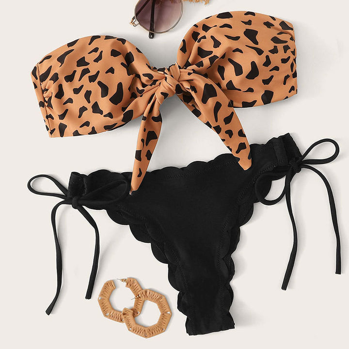 Dame bandeau-bikini med justerbare stropper og flæser