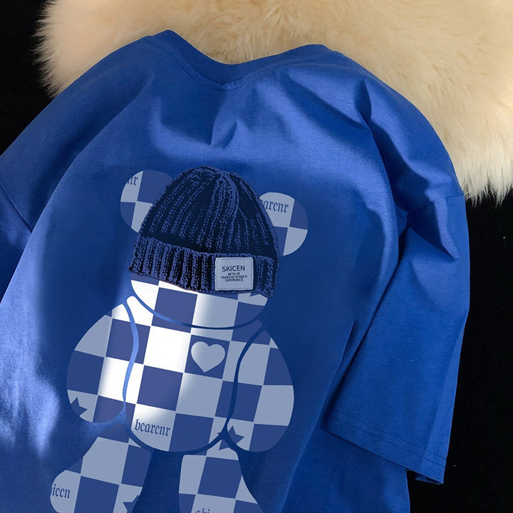Dame T-shirt med legende bjørnemotiv og moderne grafikdesign Stilla