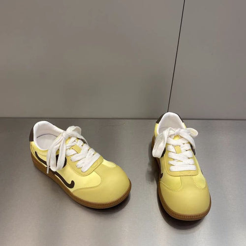 Dame Sneakers med moderne detaljer og behagelig dæmpning Stilla