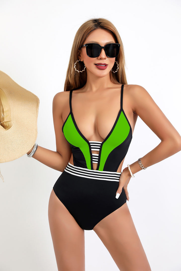 Dame Sporty One-Piece Badeanzug med dyb V-udskæring og sidelange cut-outs Skovae