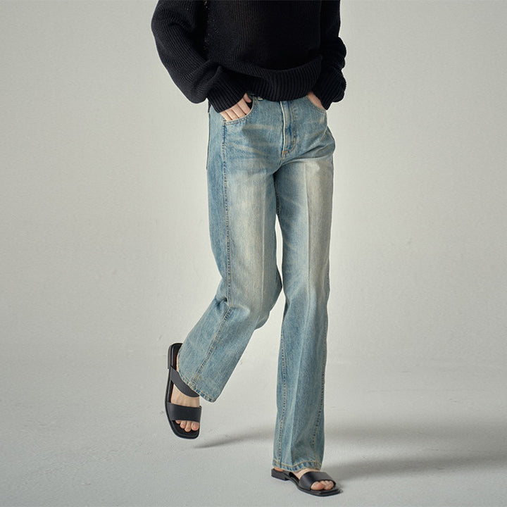 Dame Højskårne Flared Jeans med moderne design og komfortabel pasform Stilla