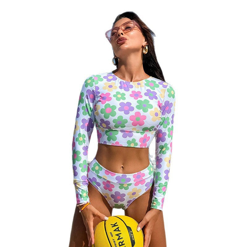 Dame Crop-Top Badedragt med lange ærmer og farverigt blomsterprint Skovae