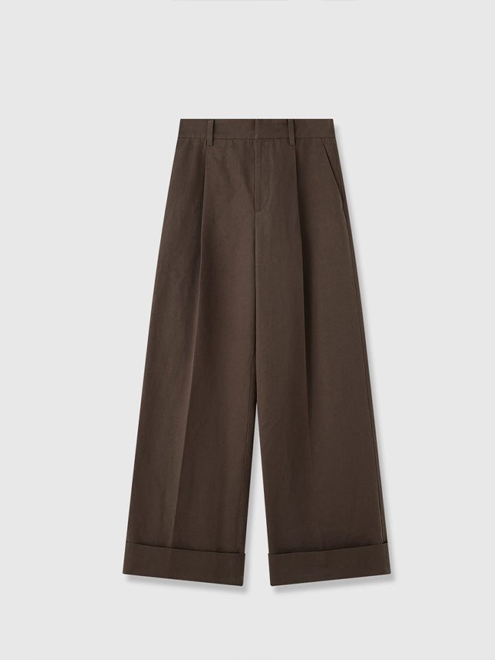 Dame bred sommerbukser lavet af let, åndbart materiale med elegante folder Stilla
