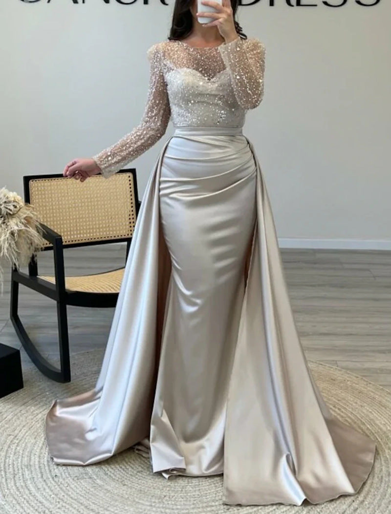 Kvinder Elegant Aftenkjole med Glitter Detaljer og Flydende Stof