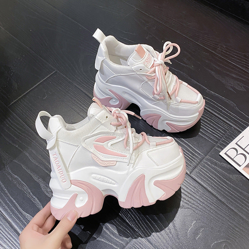 Dame nan klodset plateau-sneaker med skulpturel profilsål Skovae