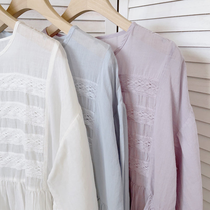 Femme Let Broderet Maxi-Kjole med Lange Ærmer Stilla